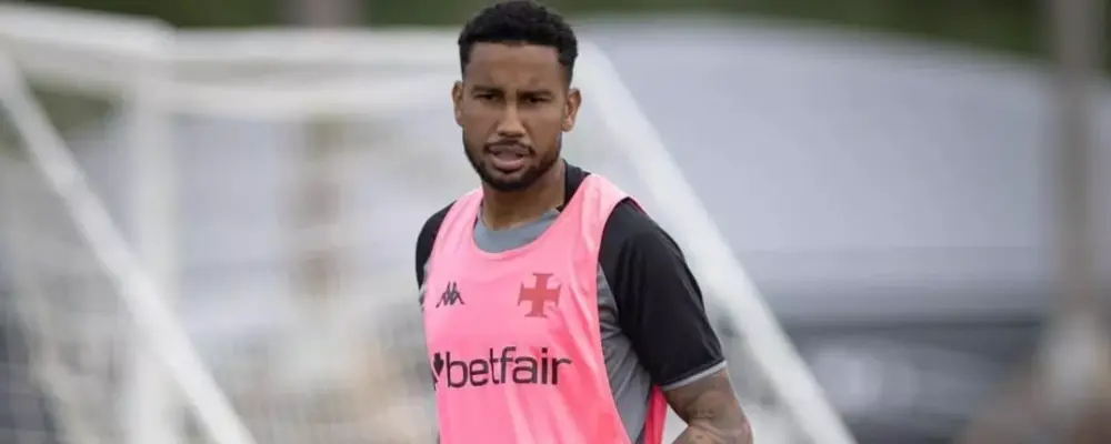 Vasco comunica lesão de Jair após triunfo sobre o Sport