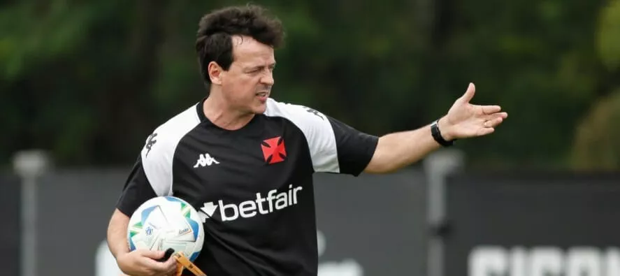 Vasco se prepara de olho em clássico em meio a problemas no DM