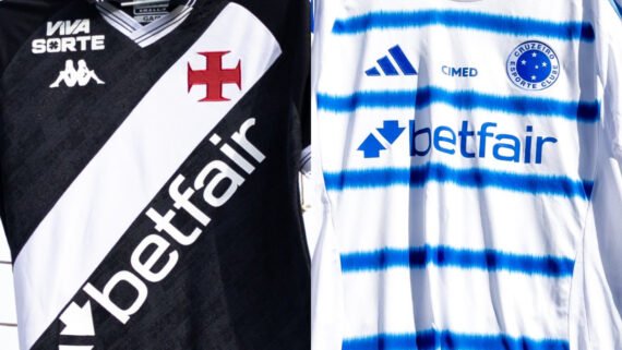 Montagem com as camisas de Vasco e Cruzeiro (foto: Matheus Lima/Vasco e Rodrigo Ferreira/Cruzeiro)