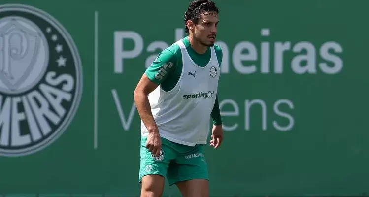 Veiga revela ‘sacrifício’ no Palmeiras e vibra com retorno sem dores