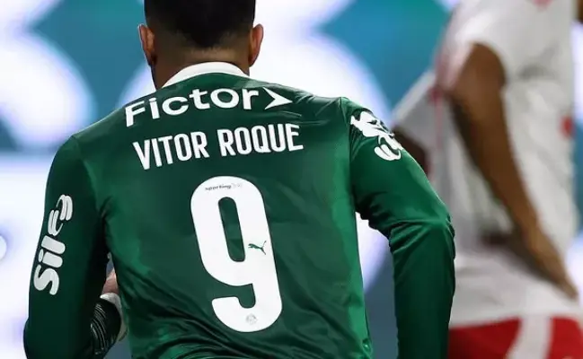 Vitor Roque trabalha parte mental no Palmeiras: ‘Psicóloga tem ajudado muito’