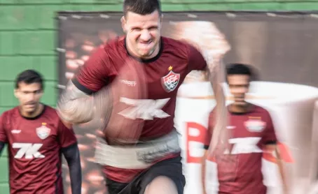 Vitória fecha janela com nove reforços e analisa mercado