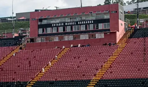 Vitória negocia direitos de TV e mira alívio financeiro em 2025