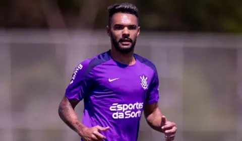 Volante titular do Corinthians sofre lesão e fará intensivo na Data-Fifa