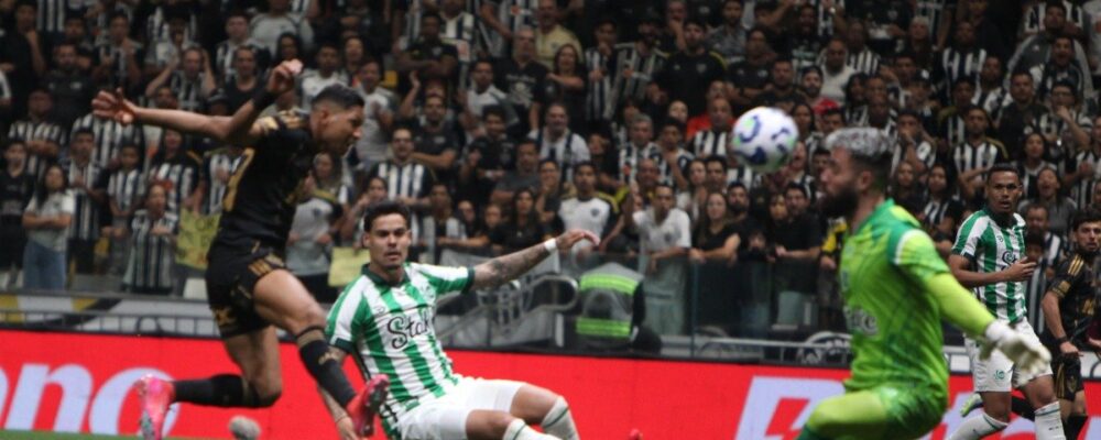 Rony lamenta chances perdidas em empate do Atlético: ‘Tempestade tem que acabar’