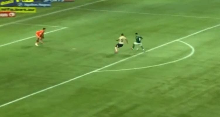 Palmeiras faz três gols no Vasco em menos de 25 minutos