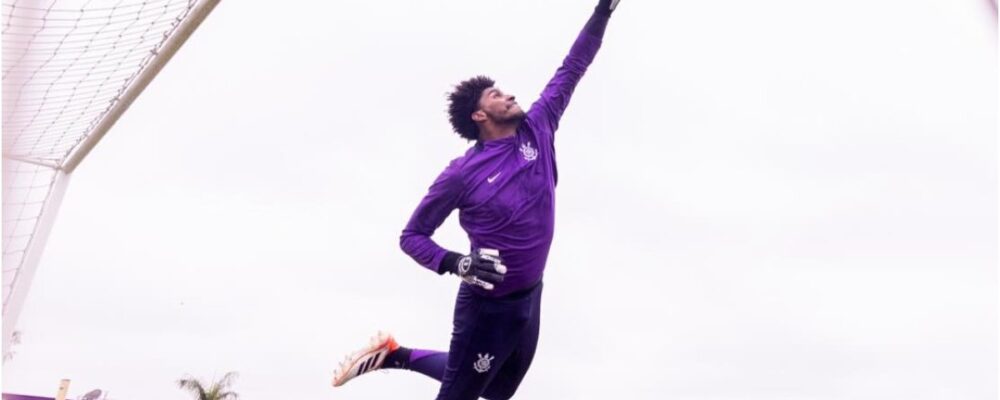 Corinthians define substituto de Hugo Souza em clássico contra o Santos