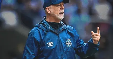 Grêmio: Desentendimento entre Mano Menezes e Alex Santana marca bastidores na Vila Belmiro