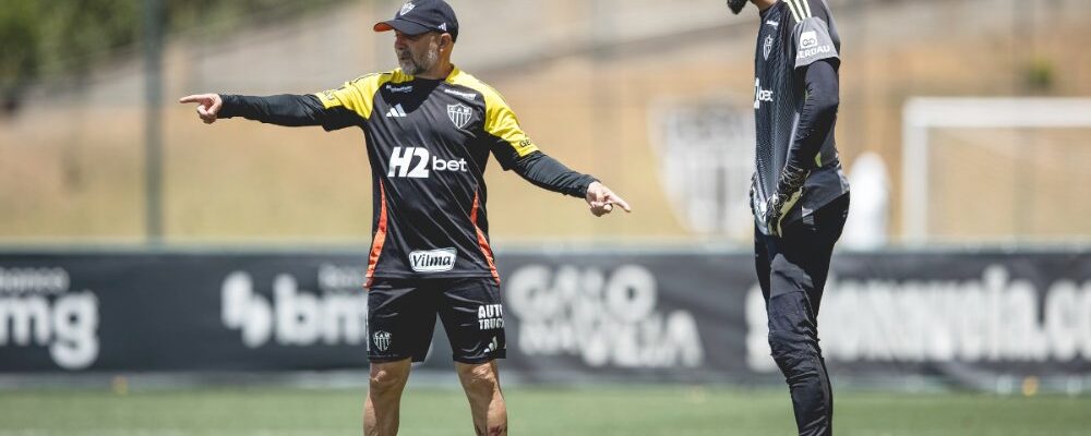 Sampaoli relaciona 23 jogadores para Fluminense x Atlético; veja lista