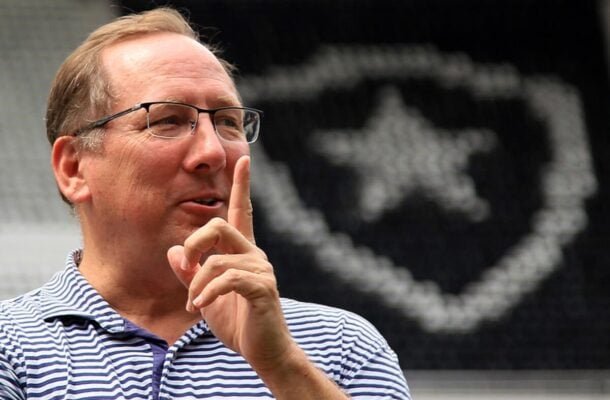 Textor exalta ex-técnico de Cruzeiro e América: ‘Merece grande elogio’