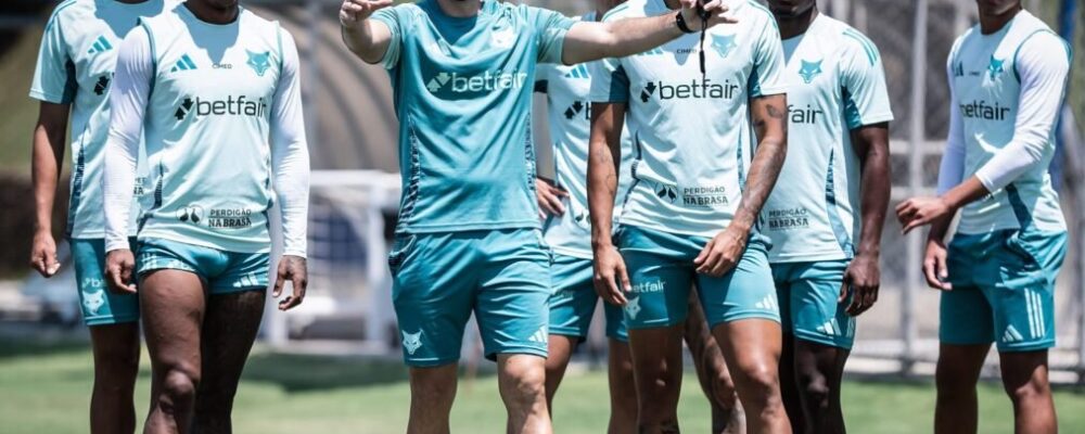 Cruzeiro se reapresenta, e trio segue como dúvida para duelo com Sport