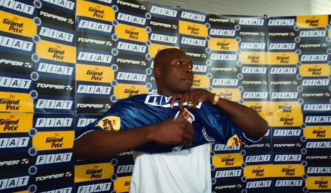 Morto há três anos, ex-Cruzeiro e Corinthians vence ação contra álbum de figurinha