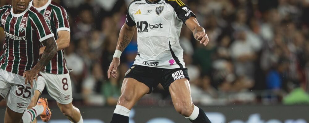 Jornalista da CazéTV sobre má fase de Hulk no Atlético: ‘O time está ajudando?’