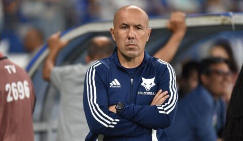 Cruzeiro: Jardim sai em defesa de jogador que foi criticado pela torcida