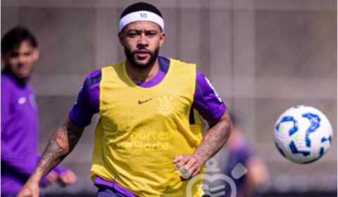 Depay vive contratempo inesperado e adia apresentação à Seleção Holandesa