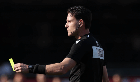 Leitura labial e súmula explicam decisão polêmica de árbitro em São Paulo x Palmeiras