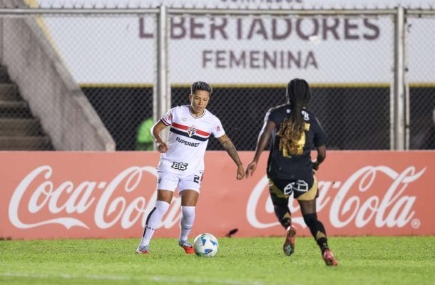 São Paulo joga mal e conhece sua primeira derrota na Libertadores Feminina
