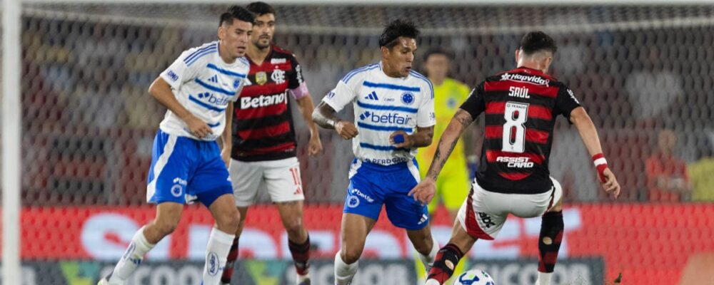 Âncora do SBT diz para Cruzeiro e Flamengo desistirem do título: ‘Brasileiro manchado’