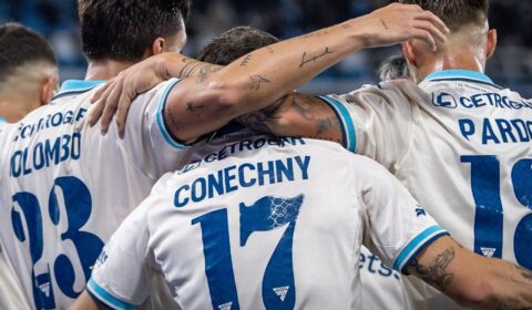 Rival do Flamengo na Libertadores, Racing perde dois jogadores por lesão na mesma partida