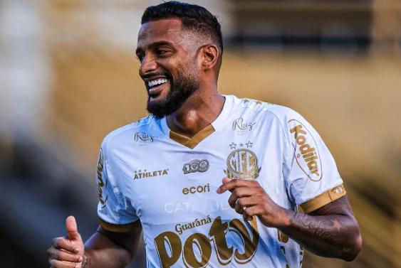 Lateral do Mirassol completa 400 jogos no Brasileirão