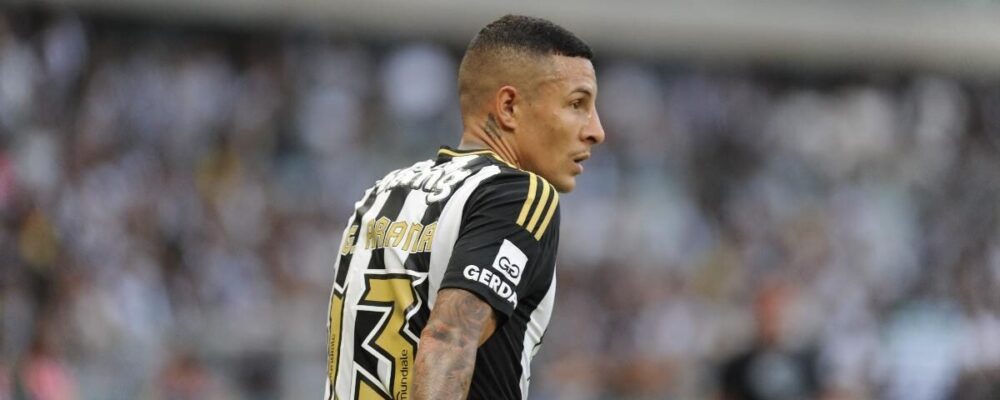 Arana se irrita com pergunta após vitória do Atlético: ‘Nunca faltou postura’