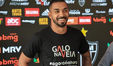 Jogador descartado pelo Atlético estreia na Seleção Brasileira