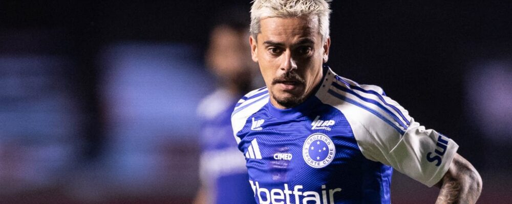 Fagner quer seguir no Cruzeiro e aguarda definição do futuro
