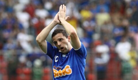 Montillo se impressiona com mudanças no Cruzeiro: ‘É outro clube’