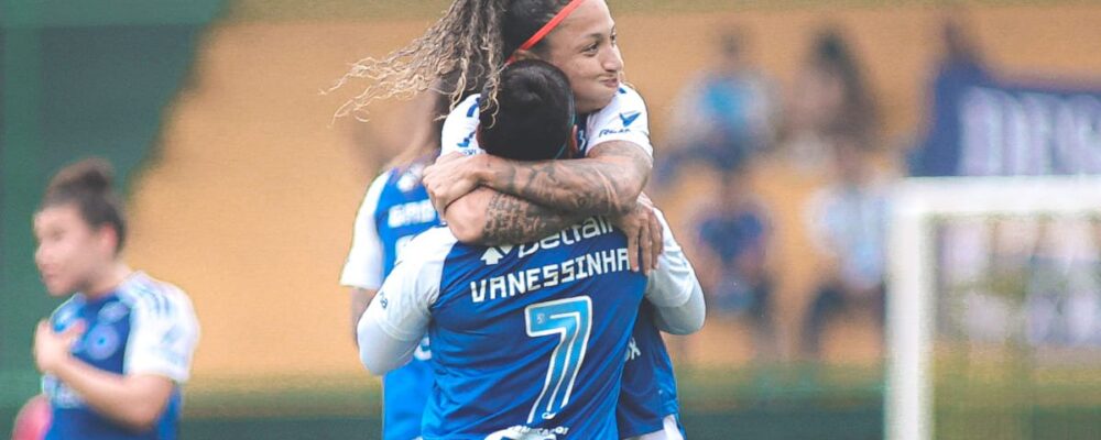 Cruzeiro goleia Itabirito e segue 100% na liderança do Mineiro Feminino
