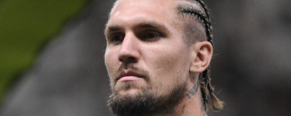 Lyanco reage à lesão que o transformou em desfalque para o Atlético