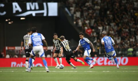 Titular do Cruzeiro lamenta ausência da torcida em clássico com Atlético