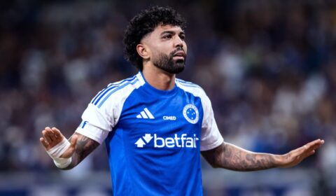 Titular do Flamengo diz que bate pênalti melhor que Gabigol, do Cruzeiro