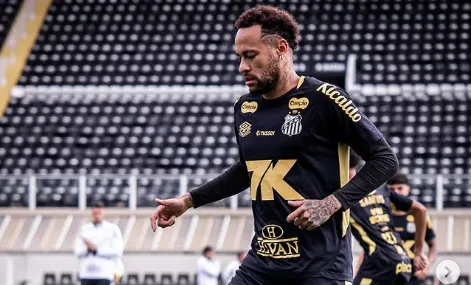 Neymar disputou apenas um clássico desde o retorno ao Santos