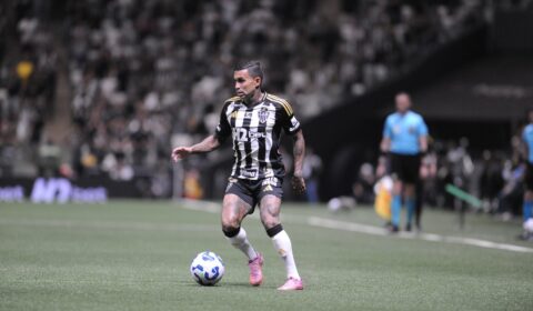 Em qual canal vai passar o jogo do Galo contra o Cruzeiro hoje (15/10)?
