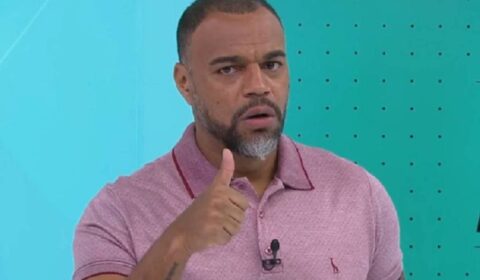 Denílson critica dois jogadores do Cruzeiro: ‘Nem adianta reclamar’