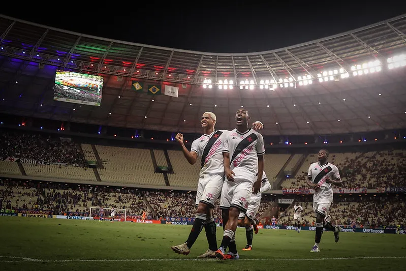 54858133189 4c7a286bef c