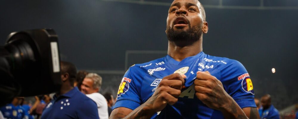 Dedé se declara ao Cruzeiro ao relembrar título: ‘Uma paixão, um amor’