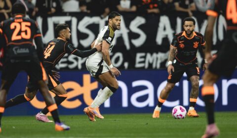 Atlético leva golaço, perde para Corinthians e pode terminar rodada a 2 pontos do Z4