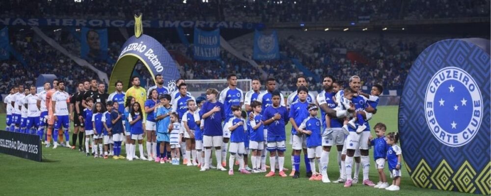 Jornalista exalta promessa do Cruzeiro: ‘Destaque extremamente positivo’