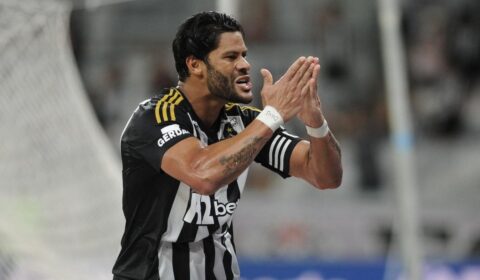 Atlético nega saída de Hulk: ‘Um dos três maiores ídolos da história’