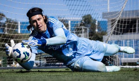 Cássio volta a treinar no Cruzeiro, que inicia preparação para jogo com Palmeiras