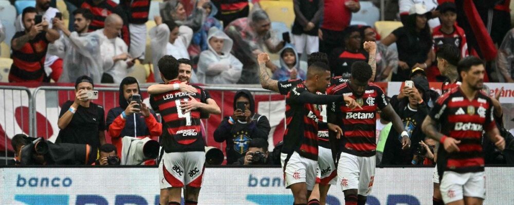 Técnico mais bem pago do mundo torce contra Flamengo: ‘Sou Racing’