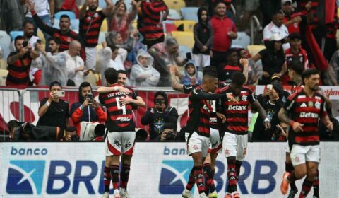 Técnico mais bem pago do mundo torce contra Flamengo: ‘Sou Racing’