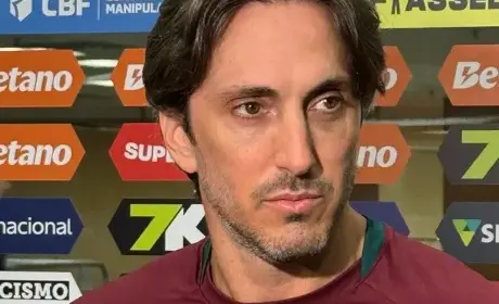 Zubeldía sai em defesa de Cano após derrota do Fluminense para o Vasco