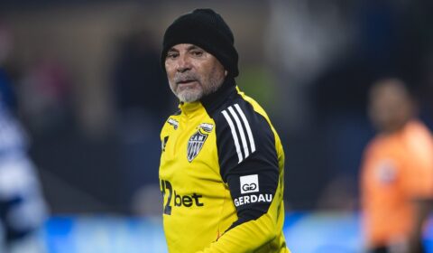 Sampaoli expõe cobrança a jogadores do Atlético: ‘Exigi ao grupo’
