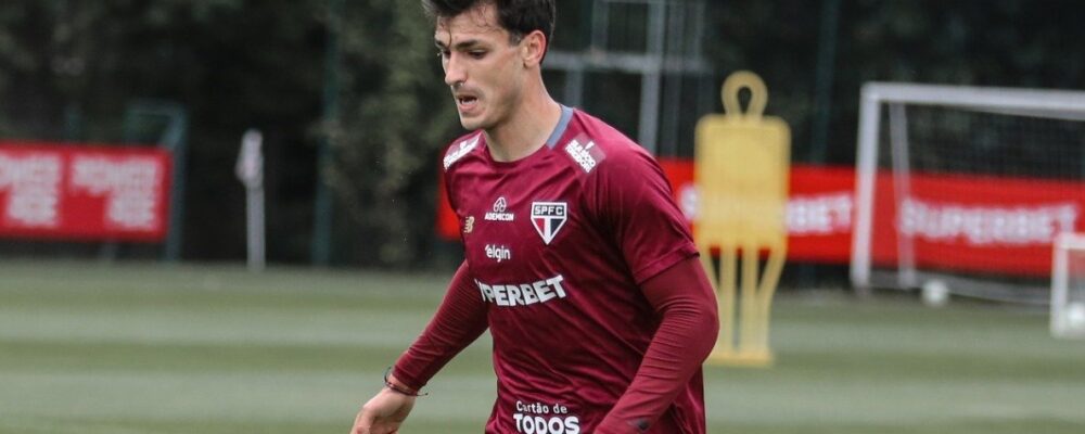 Ex-atacante do Cruzeiro passa por cirurgia e tem futuro incerto