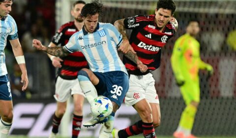 Racing x Flamengo: ChatGPT prevê gol ‘magistral’ de falta e tensão até o fim