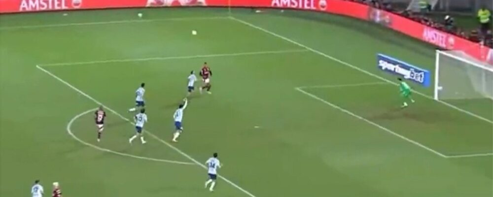 Flamengo x Racing: o gol anulado de Samuel Lino no Maracanã