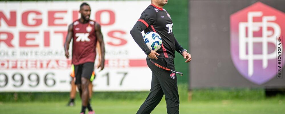 Vitória pode deixar Z4 e empurrar gigantes para zona nesta rodada; veja cenários