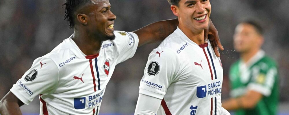 Palmeiras sucumbe na altitude e é goleado pela LDU na Libertadores